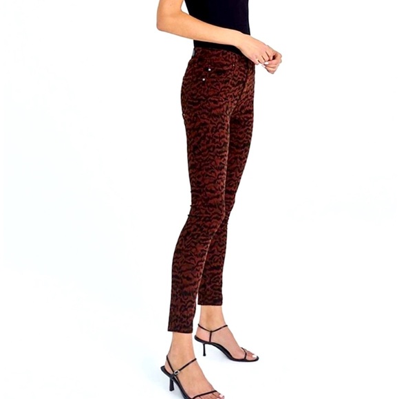 AG Adriano Goldschmied Farrah High Rise Skinny Ankle Leopard Print Corduroy Jean - Picture 3 of 17